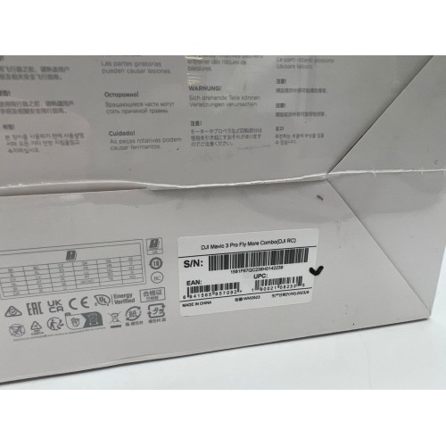 Квадрокоптер DJI Mavic 3 Fly More Combo в Армавире DJI RC / с экраном