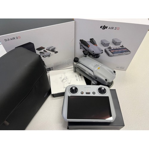 Квадрокоптер DJI AIR 2S Fly More Combo (пульт DJI RC с экраном) в Армавире