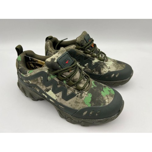 Треккинговые кроссовки «MAGNUM» летние в Армавире